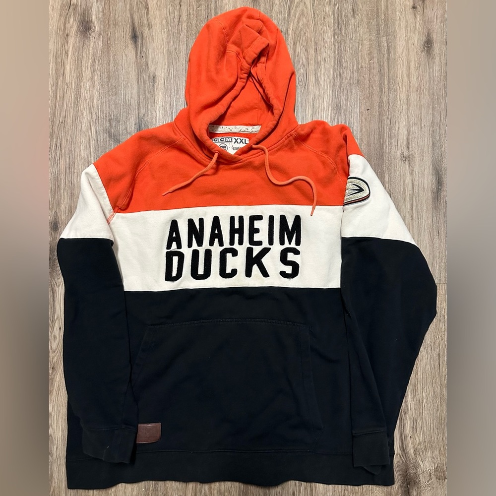 CCM Anaheim Ducks hoodie…size XXL
